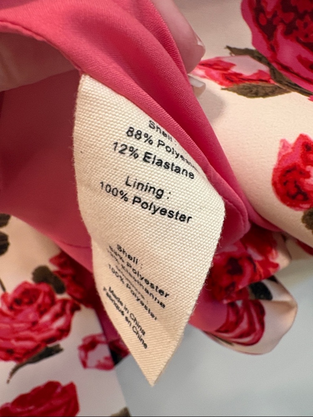 L'AGENCE Cream Blazer with Pink & Red Rose Print—GORGEOUS!! Beautiful Fabric-6 - Picture 6 of 9
